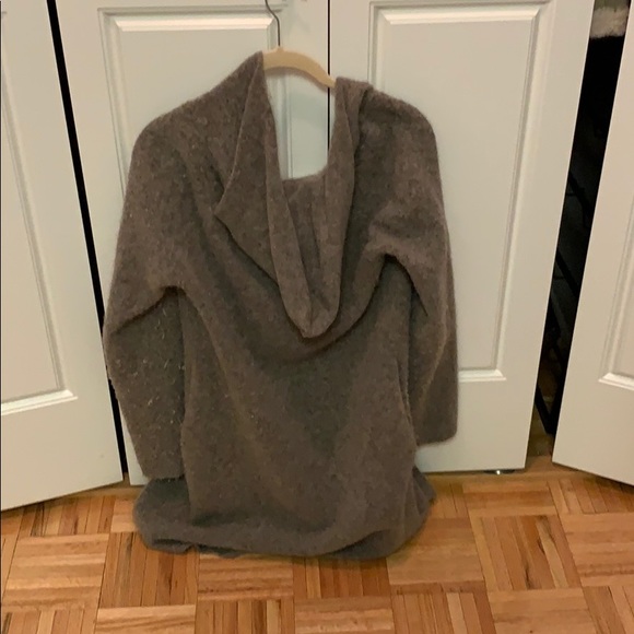 Cardigan - Picture 2 of 4